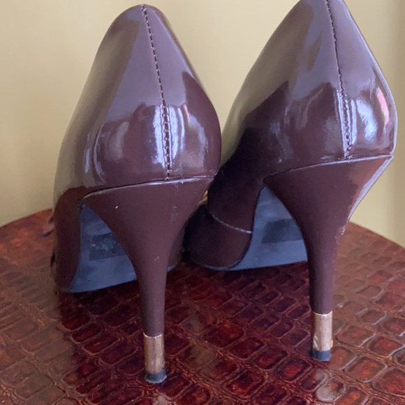 Charlotte Russe Faux Patent Leather & Suede Bow High Heel Shoes Women’s Size 7 - Picture 6 of 10